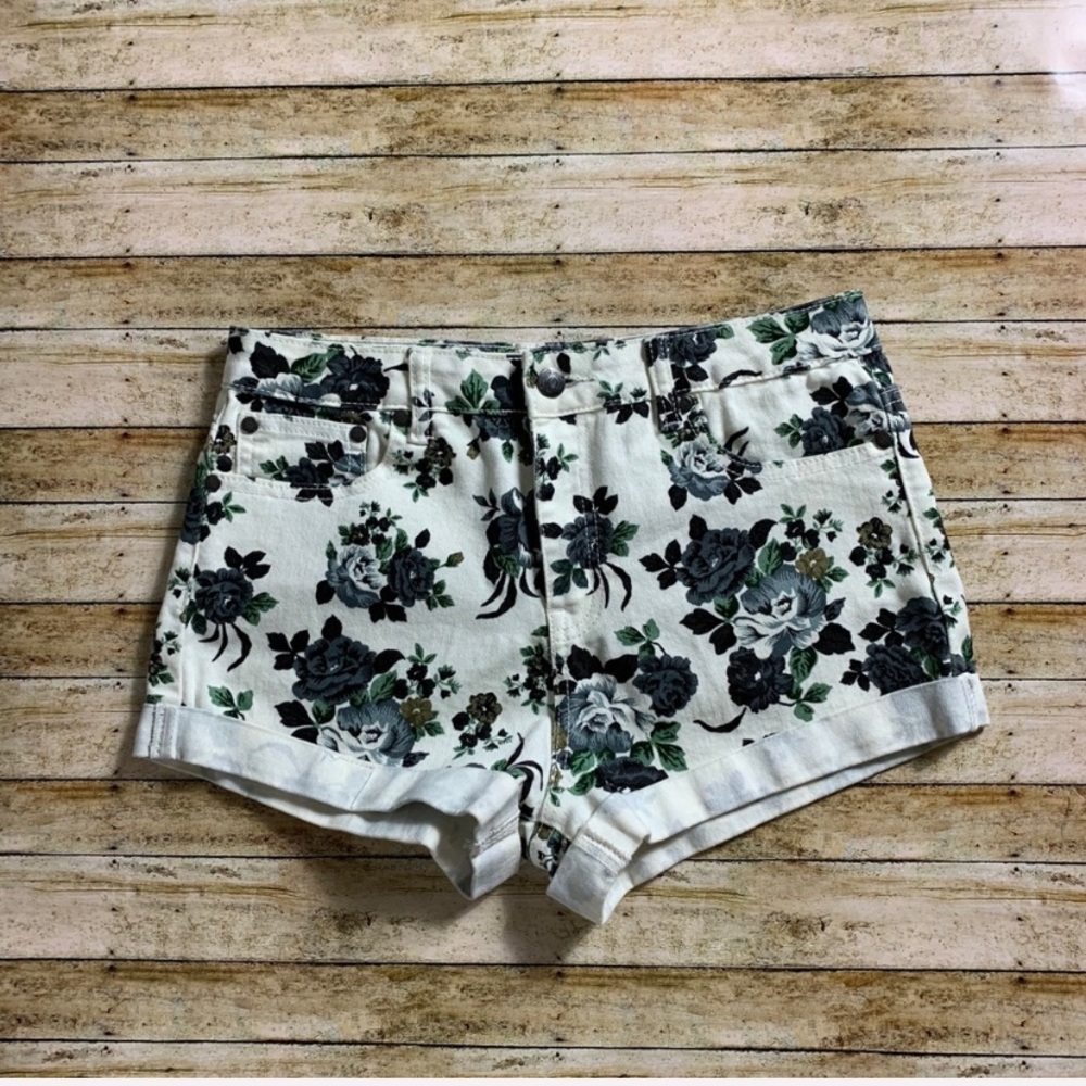 [SALE] forever 21 floral denim shorts